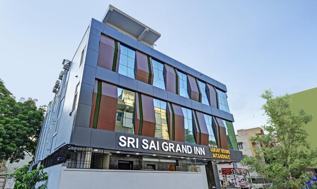 Itsy Hotels Sri Sai Grand Inn Vijayawāda Exteriér fotografie